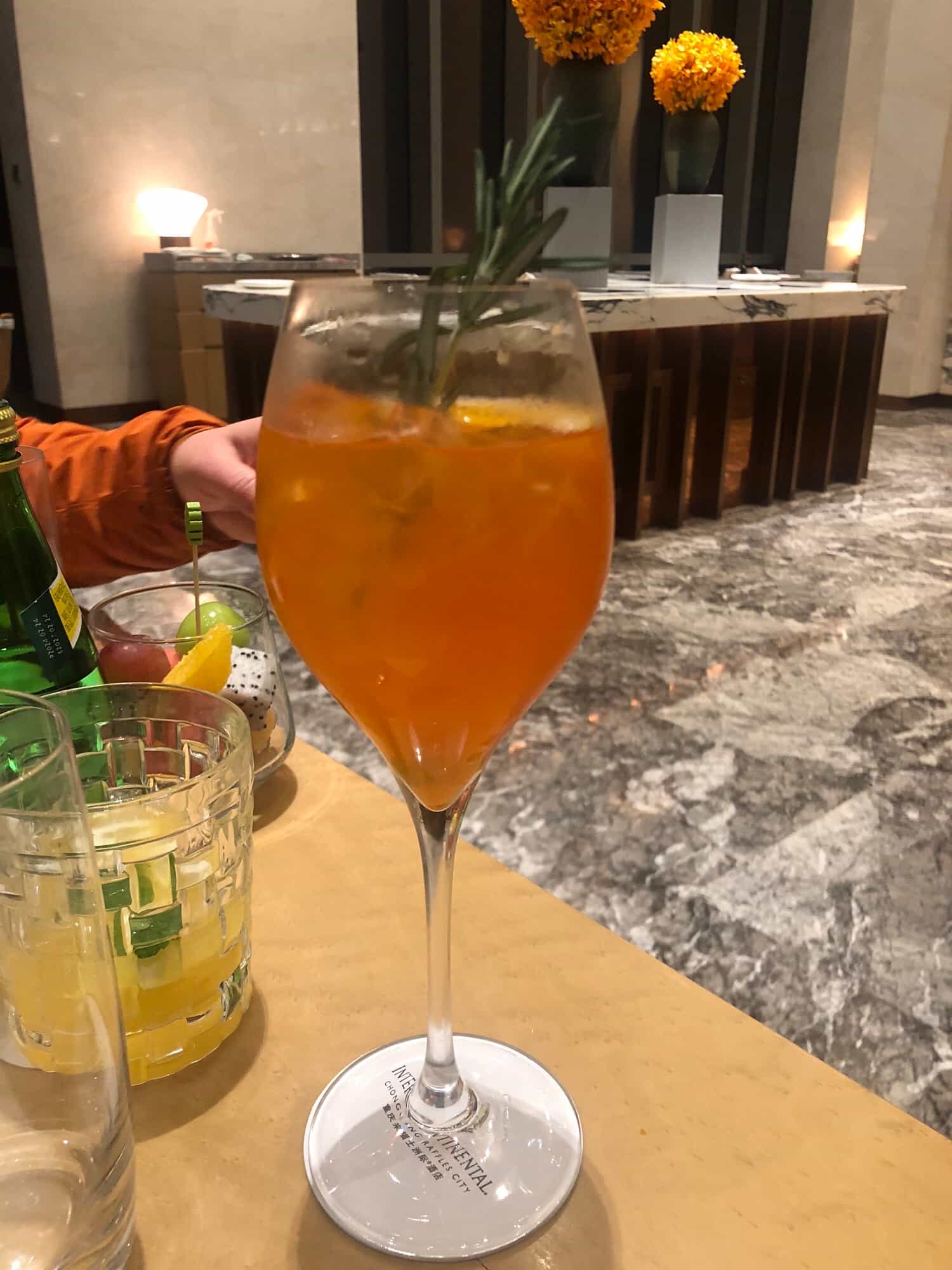 耍·高空露台餐厅酒吧(重庆来福士洲际酒店)